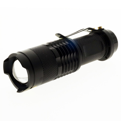 小型の集中の導かれた懐中電燈、3W LEDの高輝度懐中電燈200LM