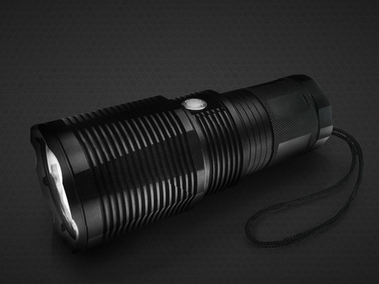 脱熱器再充電可能なLED保証懐中電燈3000lmは30W力を防水します